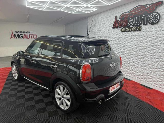 Mini Countryman image 2