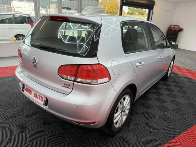 Volkswagen Golf image 6