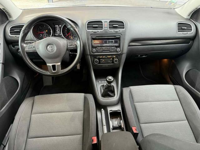 Volkswagen Golf image 5