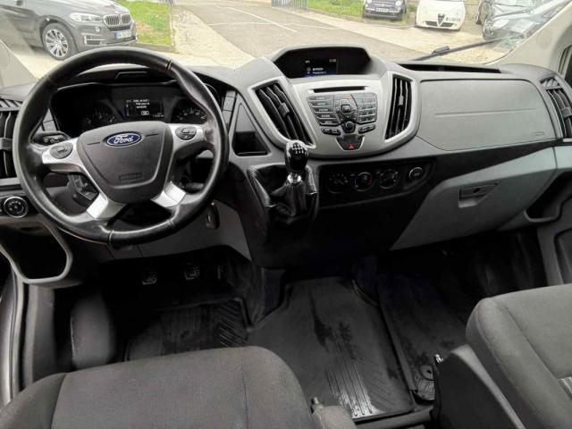Ford Transit image 5