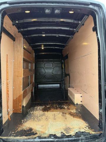 Ford Transit image 2