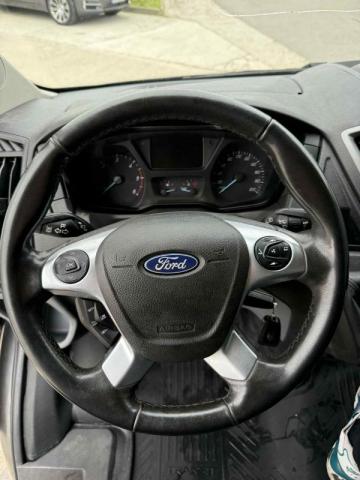 Ford Transit image 9