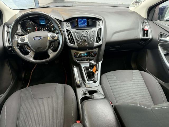 Ford Focus image 5