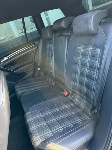 Volkswagen Golf Sw image 9