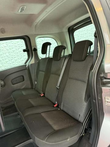 Renault Kangoo image 6