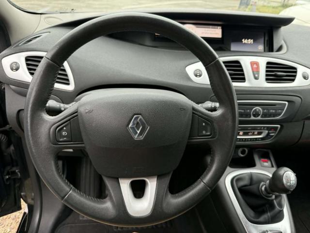 Renault Scénic image 2