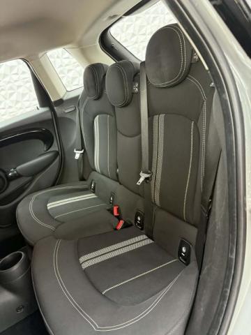 Mini Cooper Sd image 8