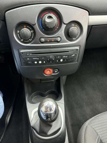 Renault Clio image 1