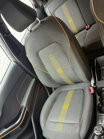 Ford Fiesta image 9