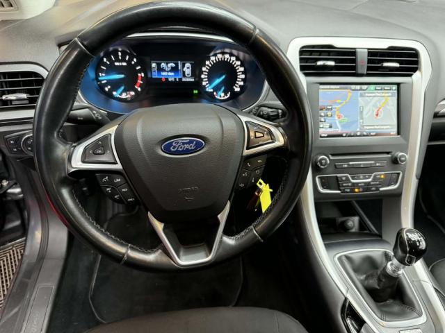 Ford Mondeo image 5