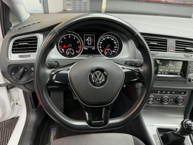 Volkswagen Golf image 1