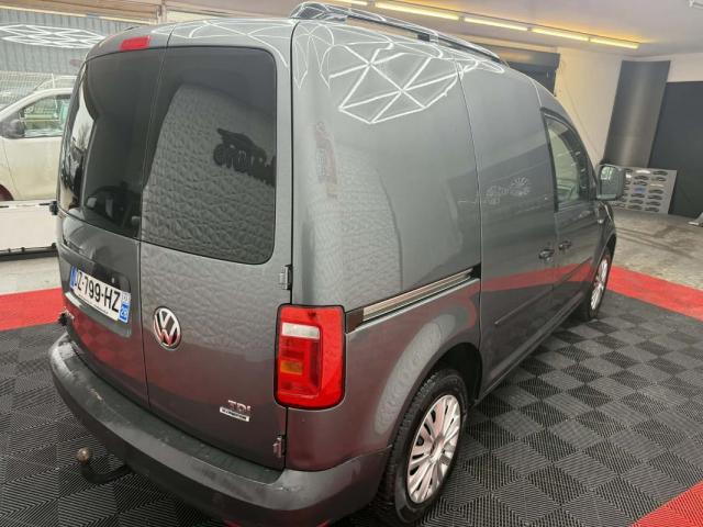 Volkswagen Caddy Van image 2