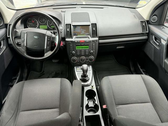 Land Rover Freelander image 8