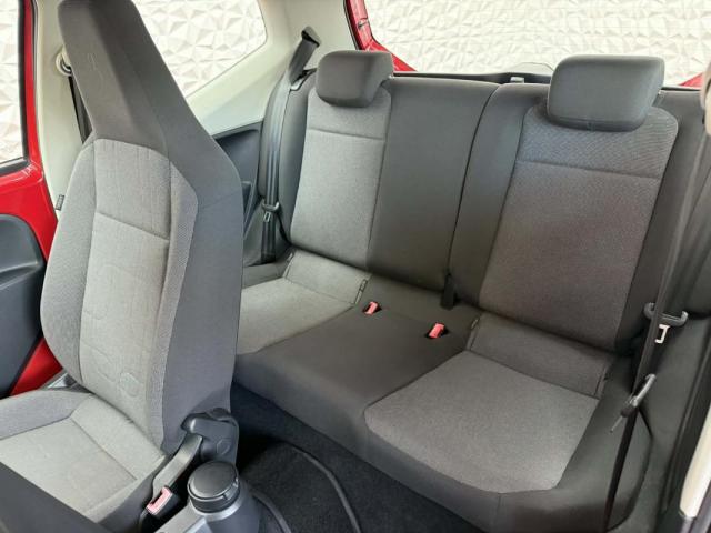 Volkswagen Up! image 9