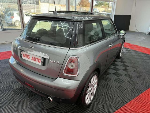 Mini Cooper D image 7