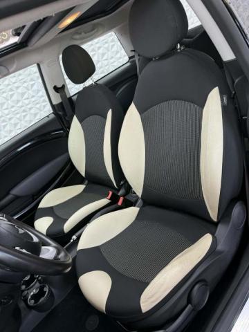 Mini Cooper D image 3