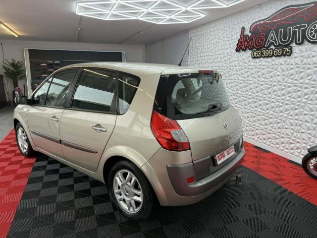 Renault Scénic image 1