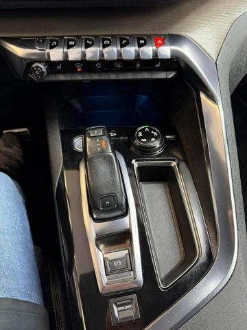 Peugeot 3008 image 6