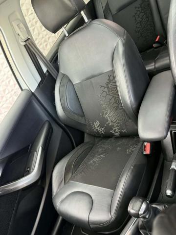 Peugeot 208 image 7