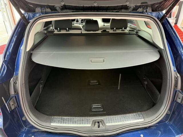 Renault Talisman Estate image 2