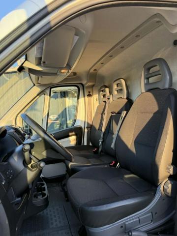 Peugeot Boxer image 2