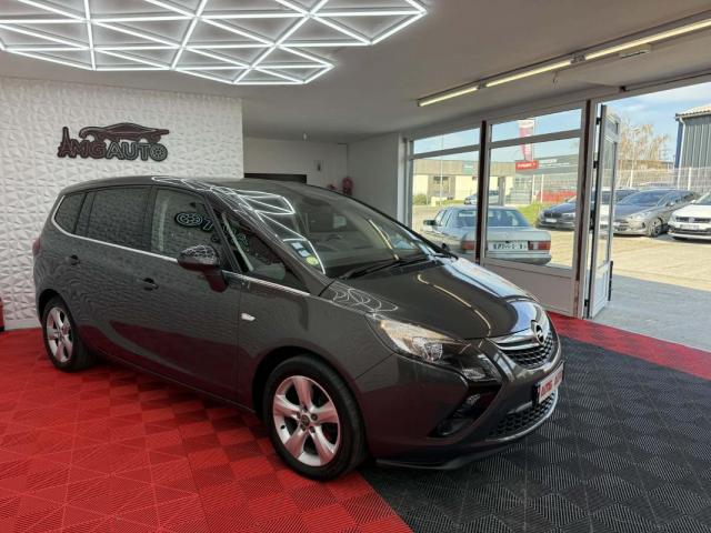 Opel Zafira Tourer image 5