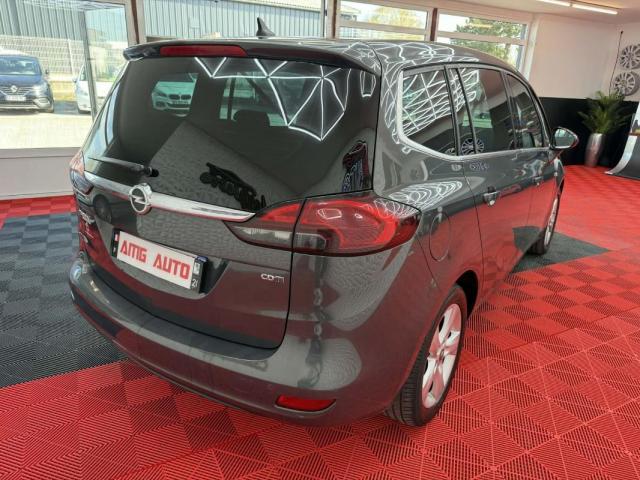 Opel Zafira Tourer image 8