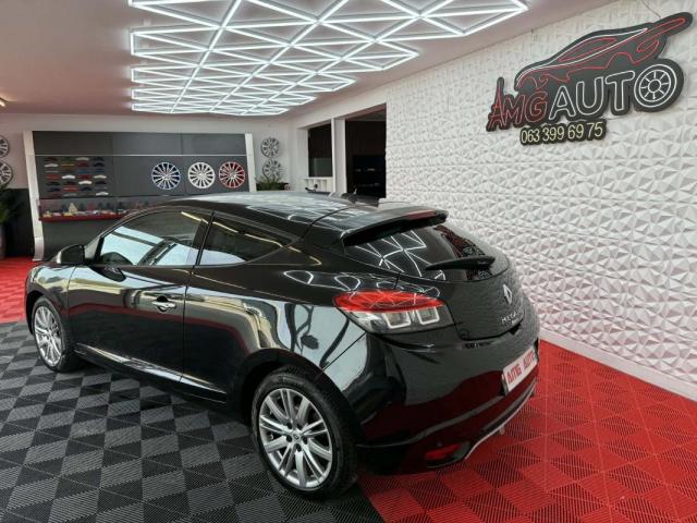 Renault Mégane Coupé image 2