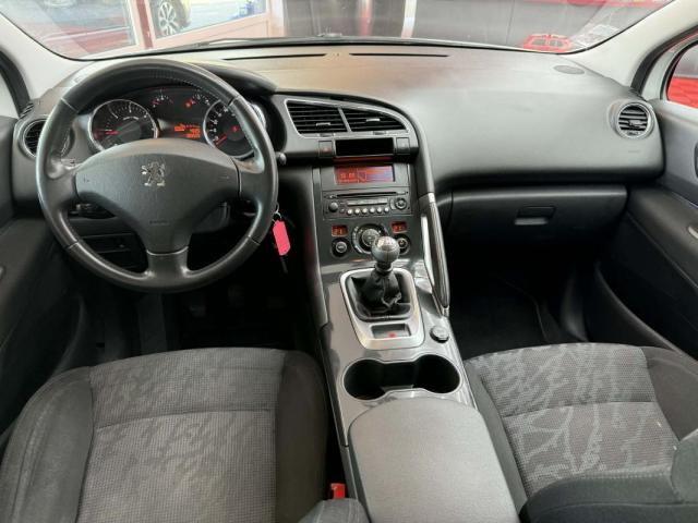 Peugeot 3008 image 8