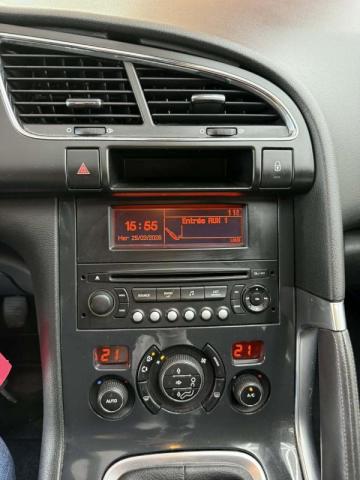 Peugeot 3008 image 2