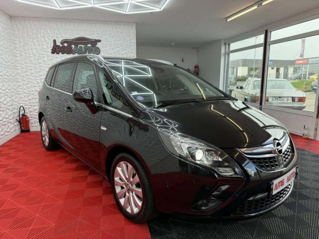 Opel Zafira Tourer image 8