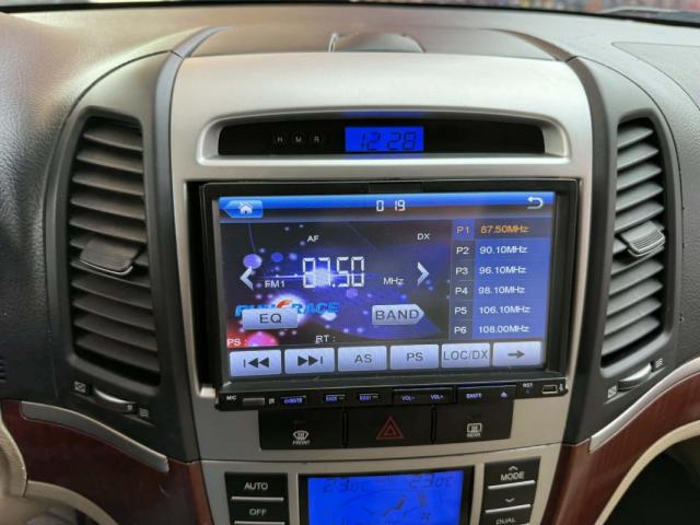 Hyundai Santa Fe image 1