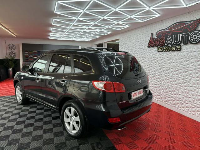 Hyundai Santa Fe image 6