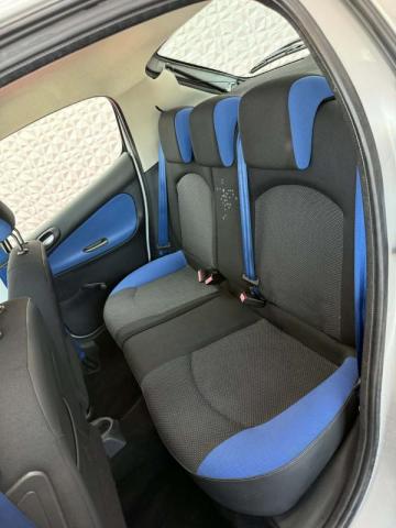 Peugeot 206+ image 8