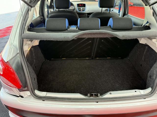 Peugeot 206+ image 7