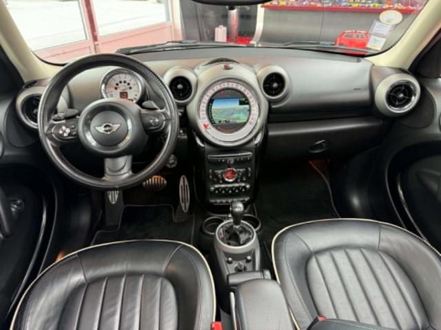 Mini Cooper Sd image 5