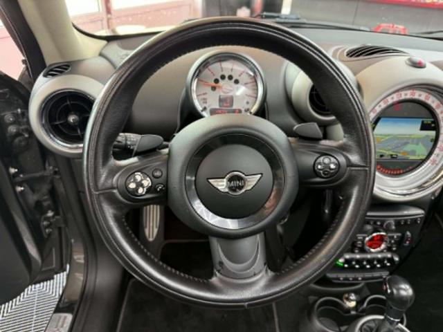 Mini Cooper Sd image 7
