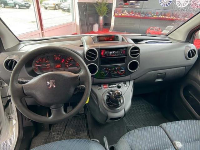 Peugeot Partner image 2