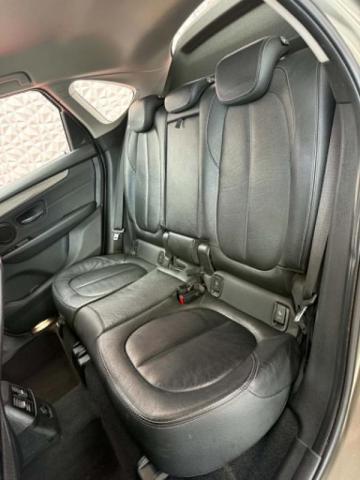 Bmw Serie 2 image 9