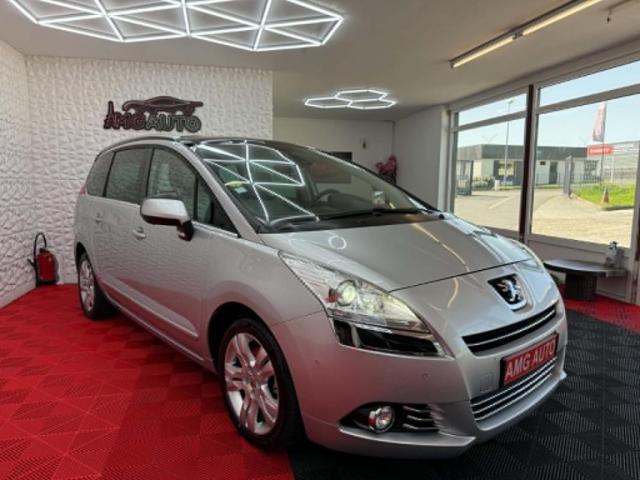 Peugeot 5008 image 1