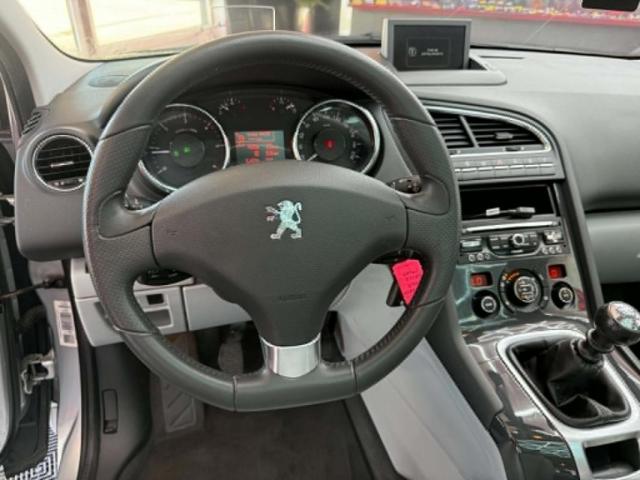 Peugeot 5008 image 2