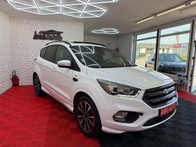 Ford Kuga image 3