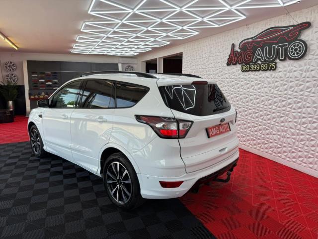 Ford Kuga image 7