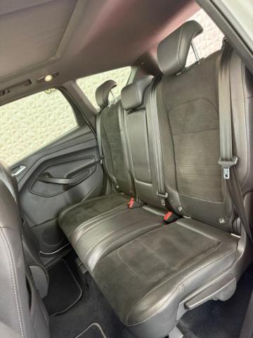 Ford Kuga image 6