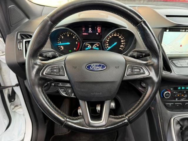 Ford Kuga image 8