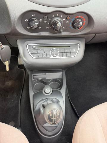Renault Twingo image 6