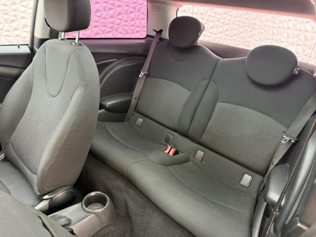 Mini Cooper D image 3