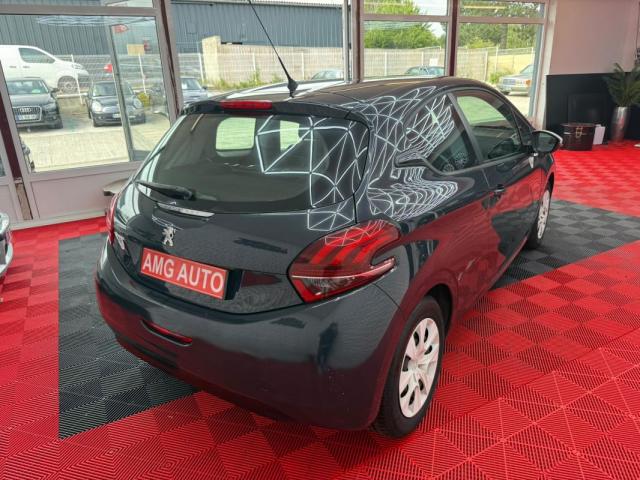 Peugeot 208 image 5
