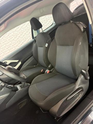 Peugeot 208 image 9