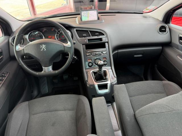 Peugeot 5008 image 8